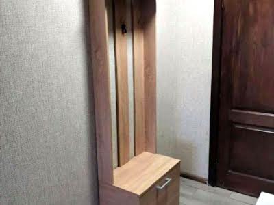 квартира за адресою Добровольців пров., 10