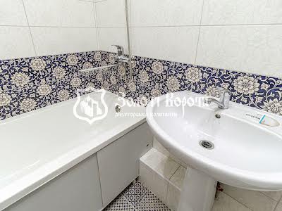 квартира за адресою Новоукраїнська вул., 46