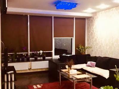 квартира за адресою Королеви Єлизавети ІІ вул. (Глинки), 2