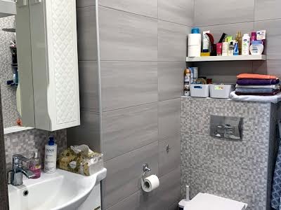 квартира за адресою Сім'ї Кульженків вул. (Петра Дегтяренка), 31а