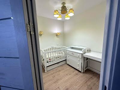 квартира за адресою Європейська вул. (Жовтнева), 39