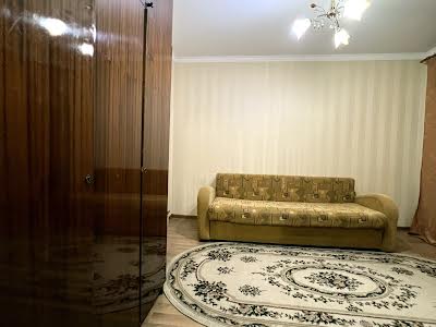 квартира за адресою Оноре де Бальзака вул., 18