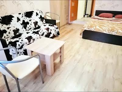 квартира за адресою Пантелеймонівська вул., 88/1
