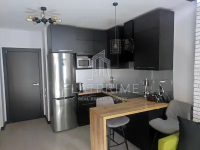 квартира за адресою Регенераторна вул., 4