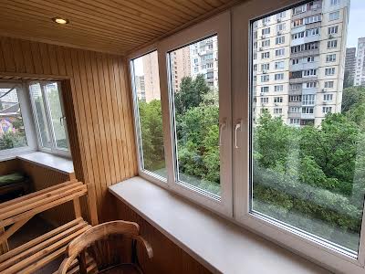 квартира за адресою Патріарха Мстислава Скрипника вул., 11