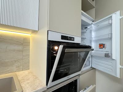квартира по адресу Юліана Пелеша ул., 3 к8