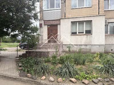 коммерческая по адресу Ньютона ул., 42