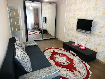 квартира по адресу Героев Крут ул. (Валентини Терешкової), 4