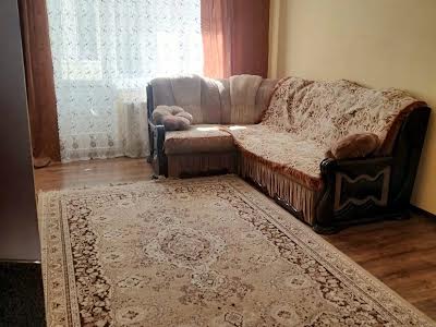 квартира за адресою Володимира Лучаковського вул., 13