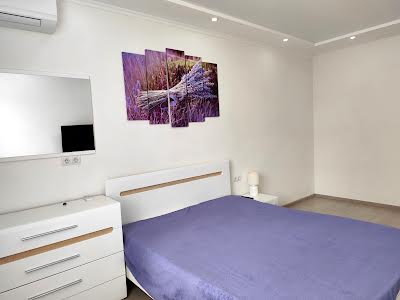 квартира по адресу Боголюбова ул., 33