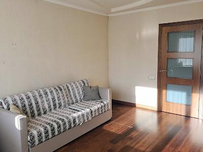 квартира за адресою Київ, Райдужна вул., 3