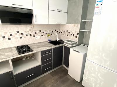 квартира за адресою Автозаводська, 8