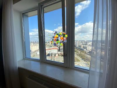 квартира за адресою Микільсько-Слобідська вул., 3б