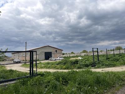 комерційна за адресою Львівська, 1
