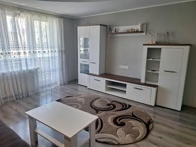 квартира за адресою житловий масив Тополя-2 вул., 10