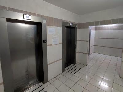 квартира за адресою Бориса Гмирі вул., 16а