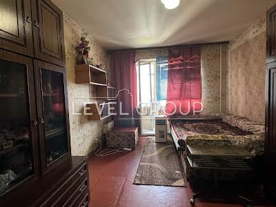 квартира за адресою Ревуцького вул., 24/4
