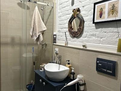 квартира за адресою Шота Руставелі вул., 18