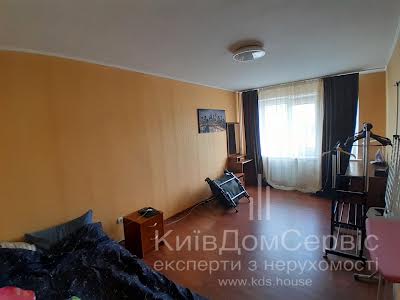 квартира по адресу Академика Глушкова просп., 18