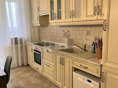 квартира за адресою Старонаводницька вул., 4А