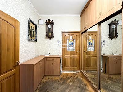 квартира за адресою Кравцова, 4