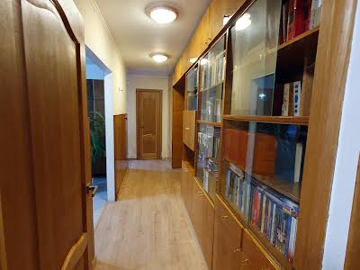 квартира за адресою Степана Бандери просп., 96