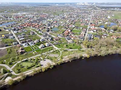 будинок за адресою Центральна, 1