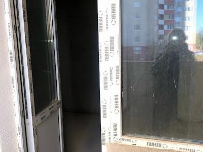 квартира за адресою Милославська вул., 18
