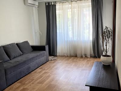 квартира по адресу Тополя-2 ул., 26