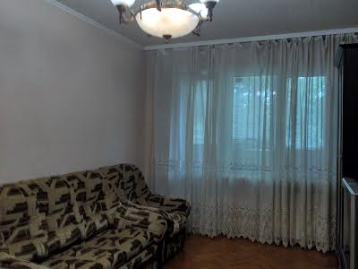 квартира по адресу Героев Днепра ул., 5