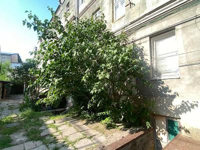 квартира по адресу Средняя ул., 10