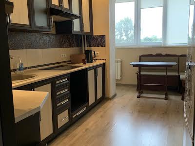 квартира по адресу Соломии Крушельницкой ул., 7