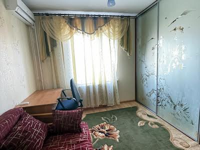 квартира за адресою Миколи Закревського вул., 5