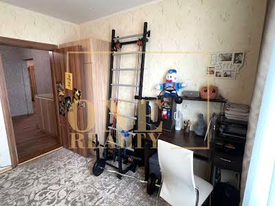 квартира за адресою Білицька вул., 18