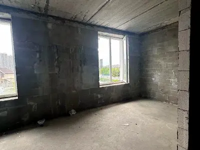 квартира за адресою Різдвяна, 4