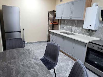 квартира за адресою Сімейна вул., 3