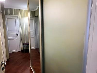 квартира за адресою Патріарха Мстислава Скрипника вул., 11