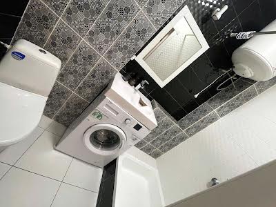 квартира за адресою Богдана Хмельницького вул., 32