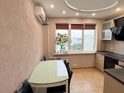 квартира за адресою Озерна вул., 26