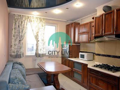 квартира за адресою Федьковича вул., 70б