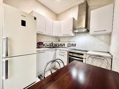 квартира по адресу Уинстона Черчилля ул. (Красноткацкая), 43