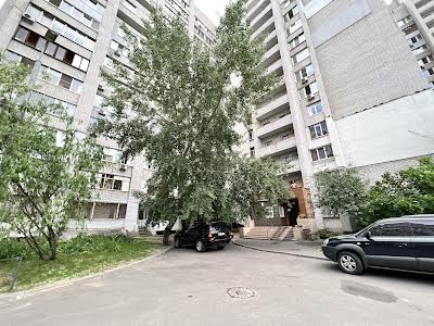 квартира по адресу Драгоманова ул., 31В