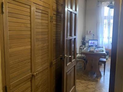 квартира за адресою Карантинна вул., 12