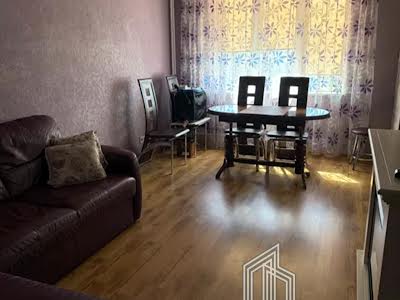 квартира по адресу Героев Днепра ул., 38Б