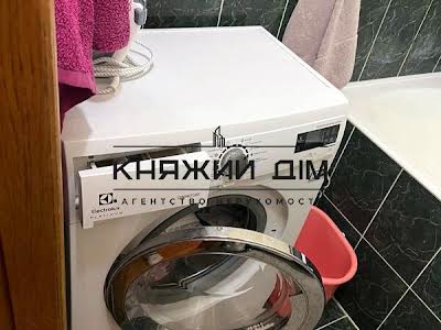 квартира за адресою Драгоманова вул., 14А