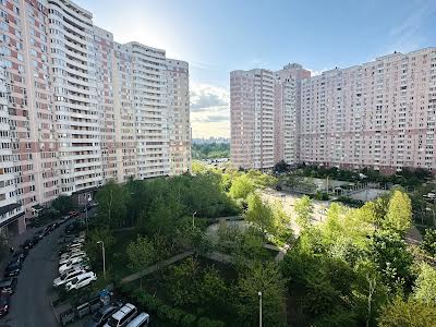 квартира за адресою Олени Пчілки вул., 2