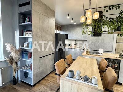 квартира за адресою Євгена Чикаленка вул., 89