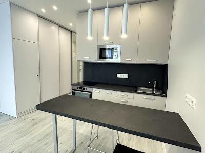 квартира за адресою Центральна вул., 21