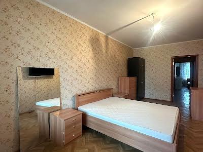 квартира за адресою Анни Ахматової вул., 16-Б