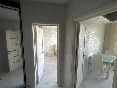 квартира за адресою Драгоманова вул., 10